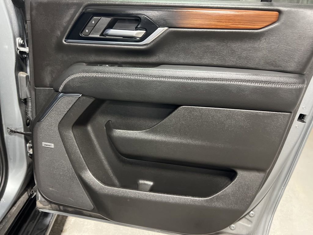 Used 2025 GMC Yukon XL Denali image 14