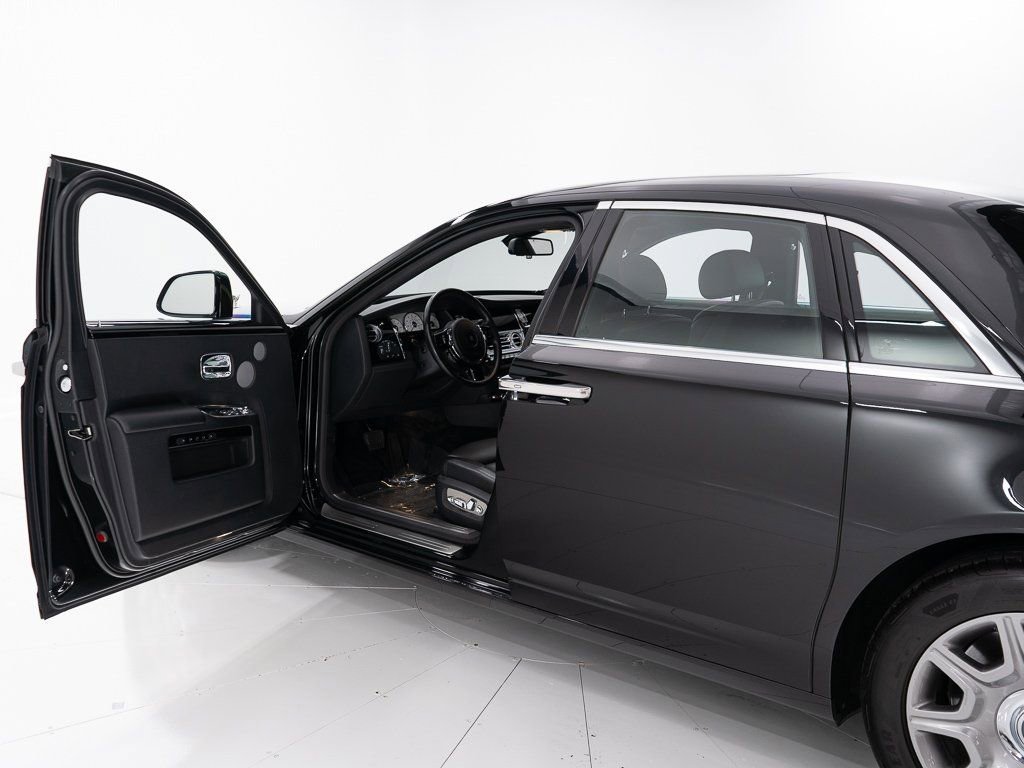 Certified 2017 Rolls-Royce Ghost image 10