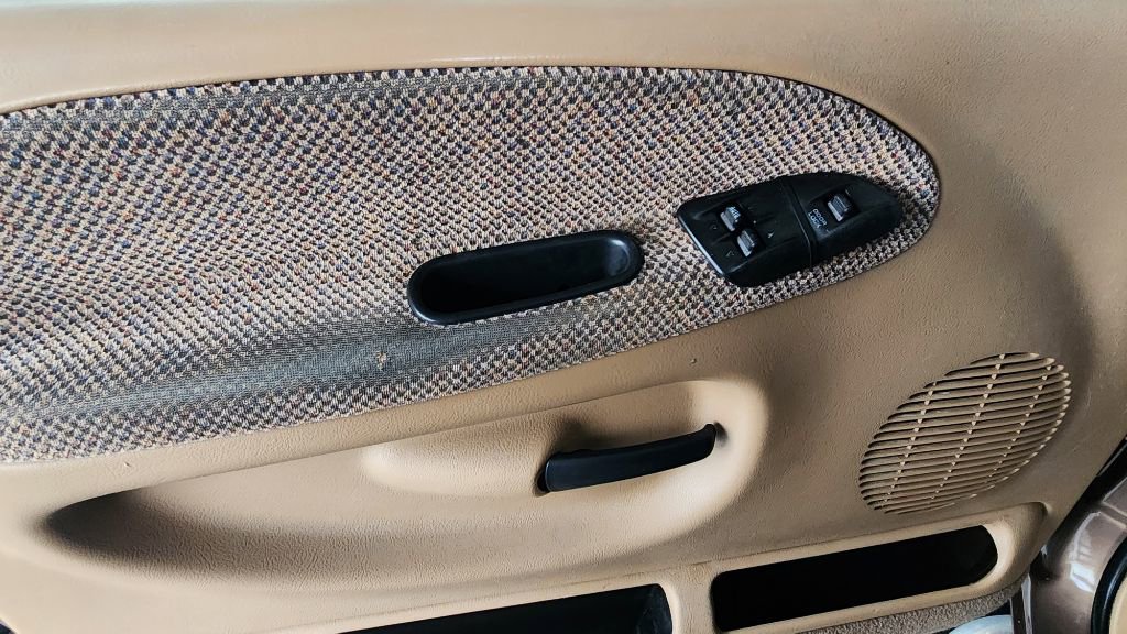 Used 2000 Dodge Ram 2500 Truck 4x4 Quad Cab image 17