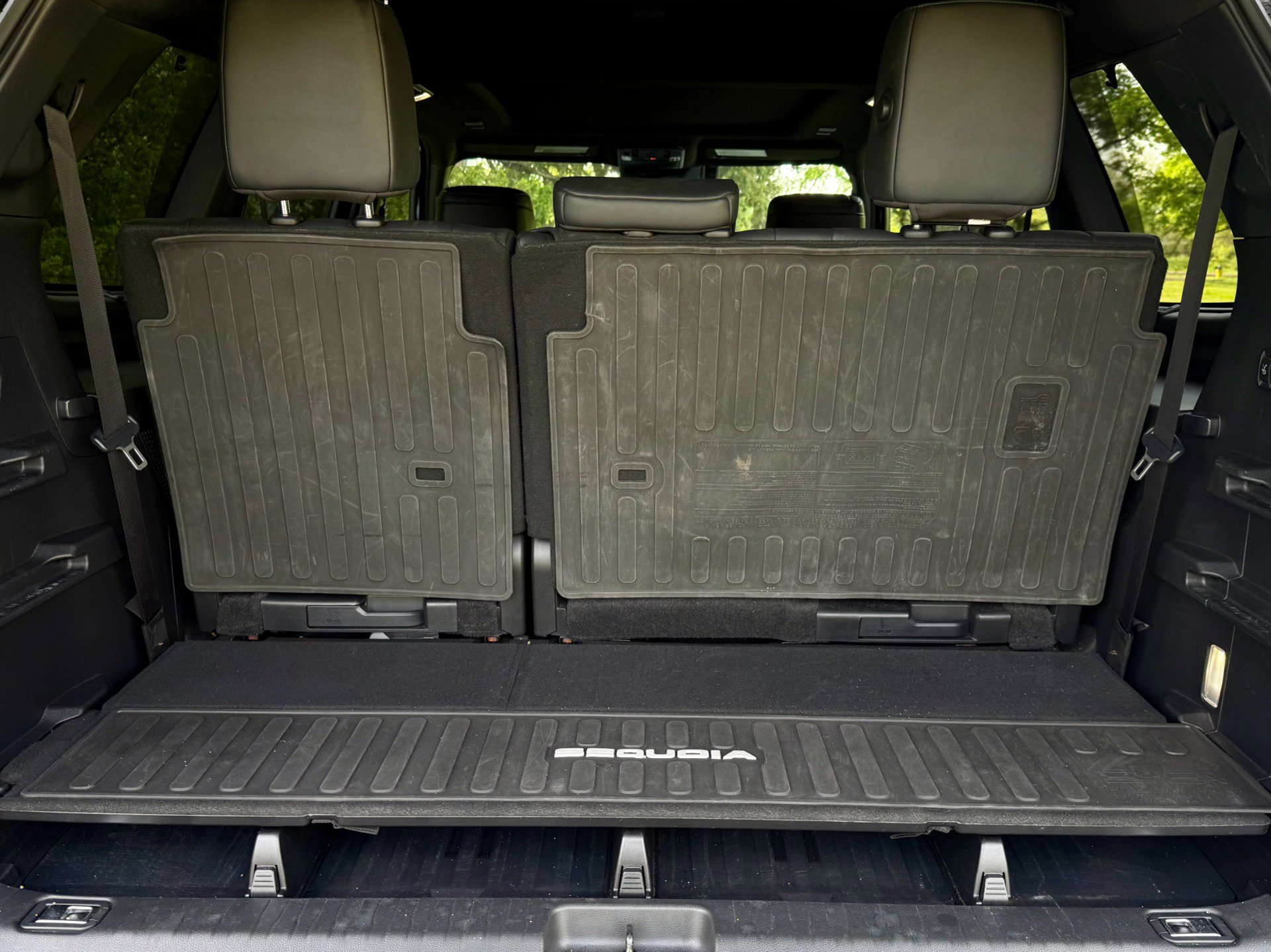 Used 2023 Toyota Sequoia Platinum image 14