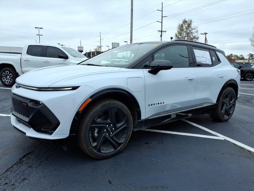 New 2026 Chevrolet Equinox EV RS image 8