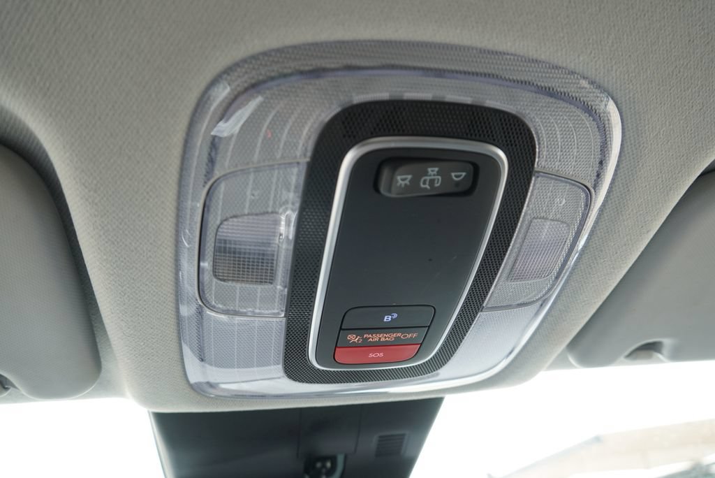 Used 2025 Hyundai Kona SEL FWD image 26