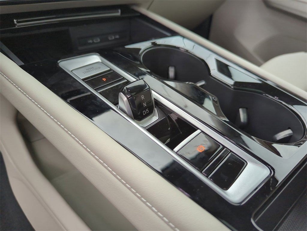 New 2025 Volkswagen Atlas SE image 35