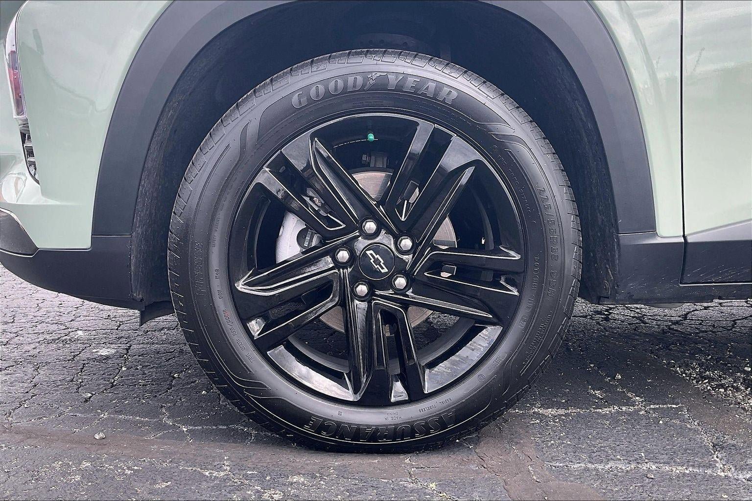 Used 2024 Chevrolet Trax ACTIV w/ Sunroof Package FWD image 9