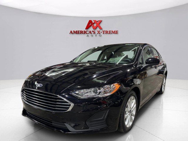 Used 2020 Ford Fusion SE image 2
