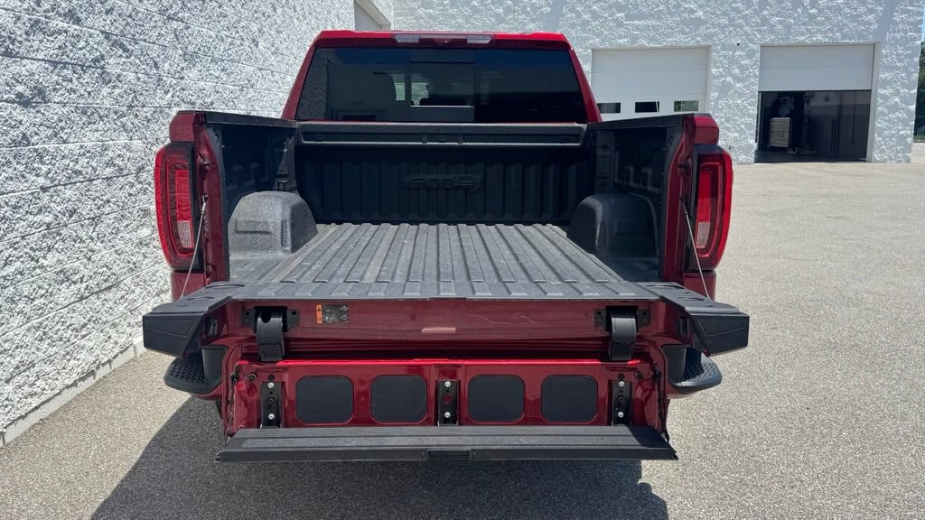 Used 2024 GMC Sierra 1500 AT4 w/ Technology Package AWD/4WD image 5