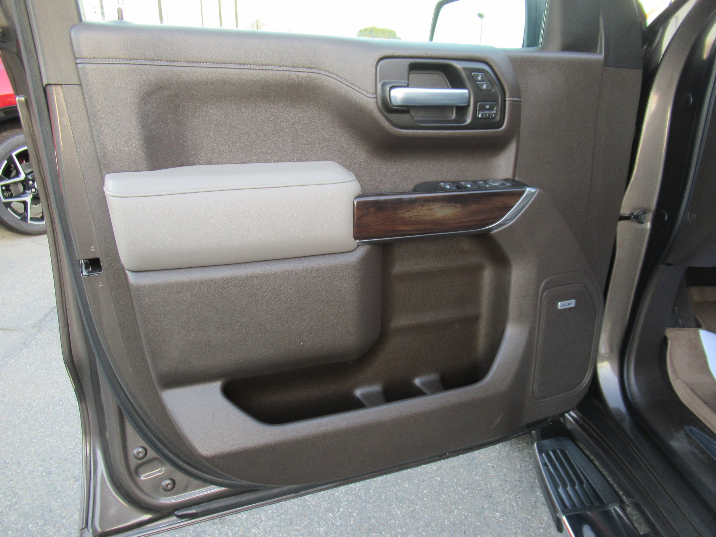 Used 2020 GMC Sierra 1500 SLT w/ SLT Premium Plus Package AWD/4WD image 12
