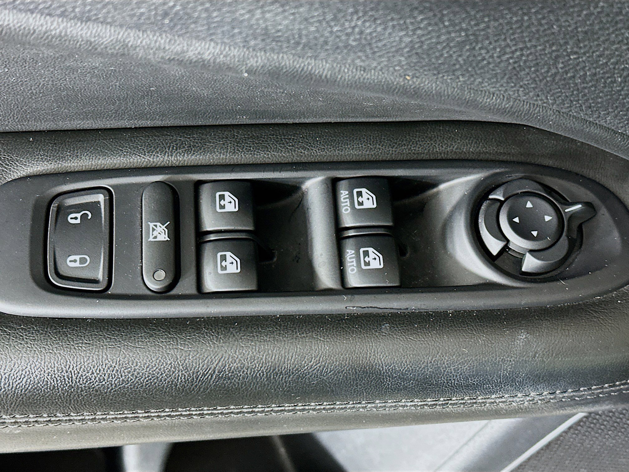 Used 2021 Jeep Compass Altitude image 15