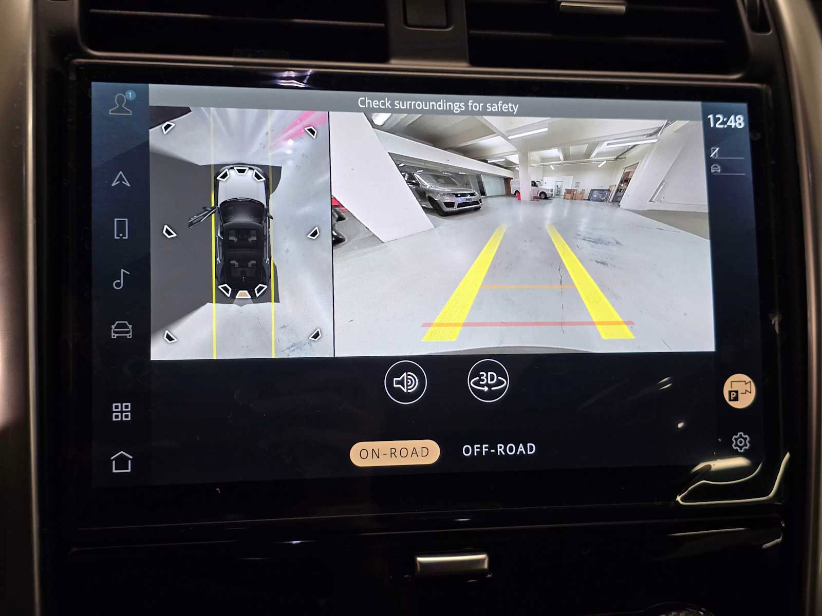 New 2026 Land Rover Discovery S image 30