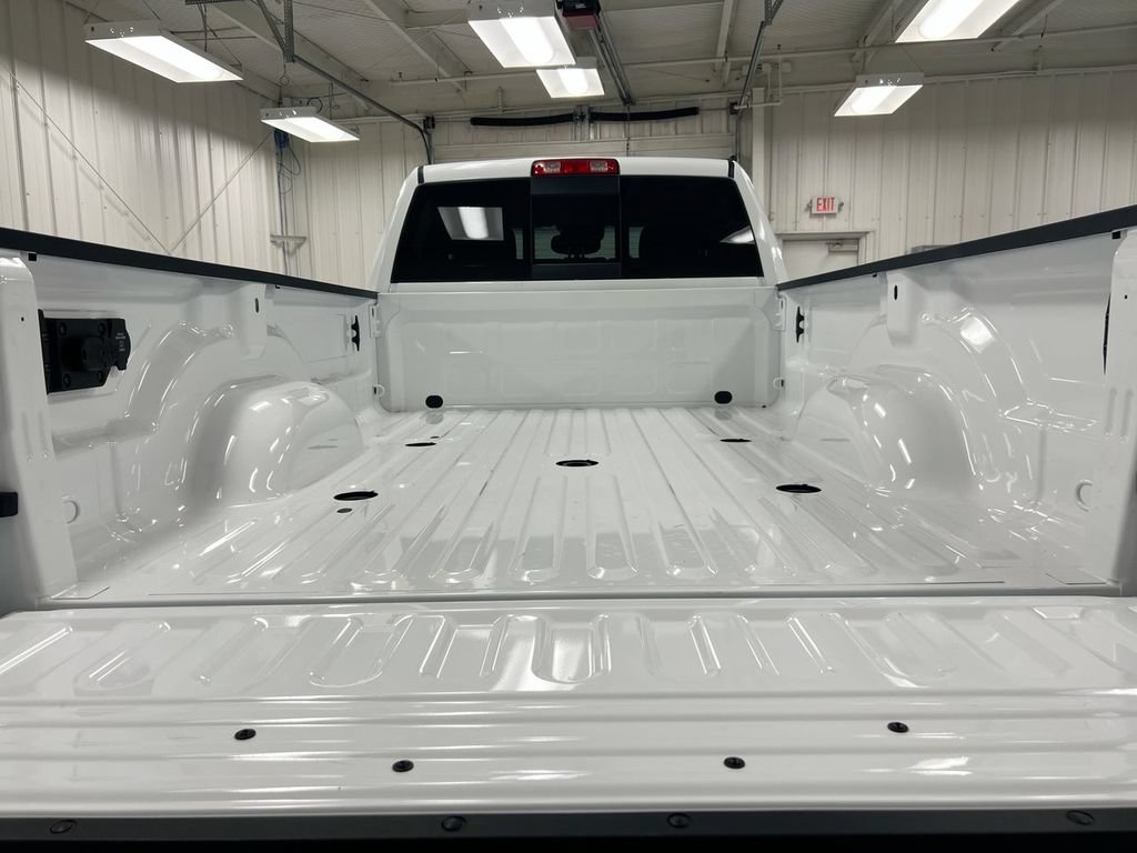 New 2026 RAM 3500 Tradesman AWD/4WD image 19