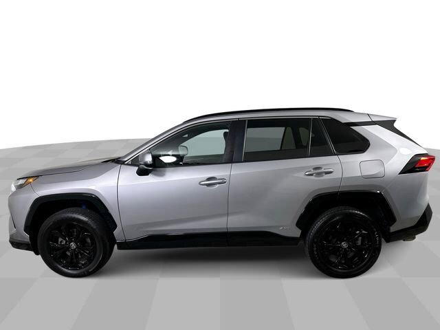 Used 2023 Toyota RAV4 SE AWD/4WD image 5