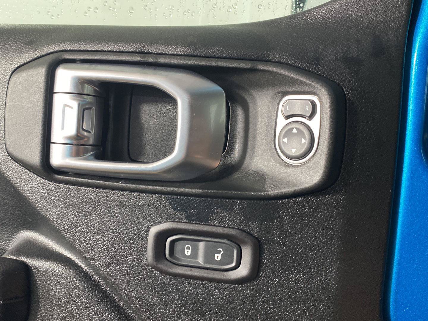 Used 2019 Jeep Wrangler Unlimited Sport S AWD/4WD image 20