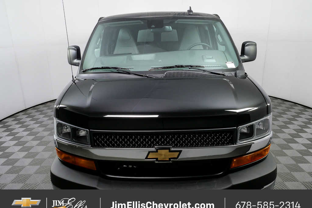New 2025 Chevrolet Express 3500 LT w/ LT Preferred Equipment Group image 29