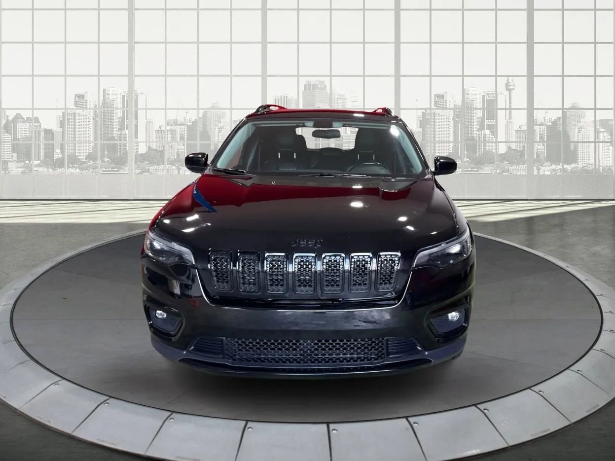 Used 2020 Jeep Cherokee Latitude Plus image 8