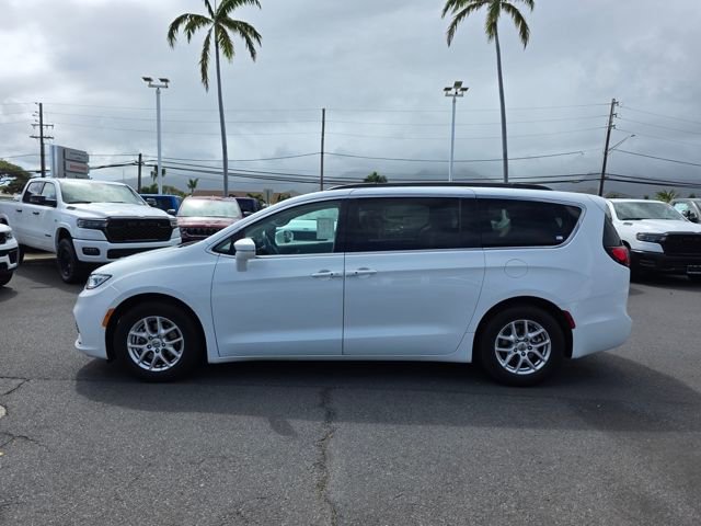 Used 2022 Chrysler Pacifica Touring-L image 4