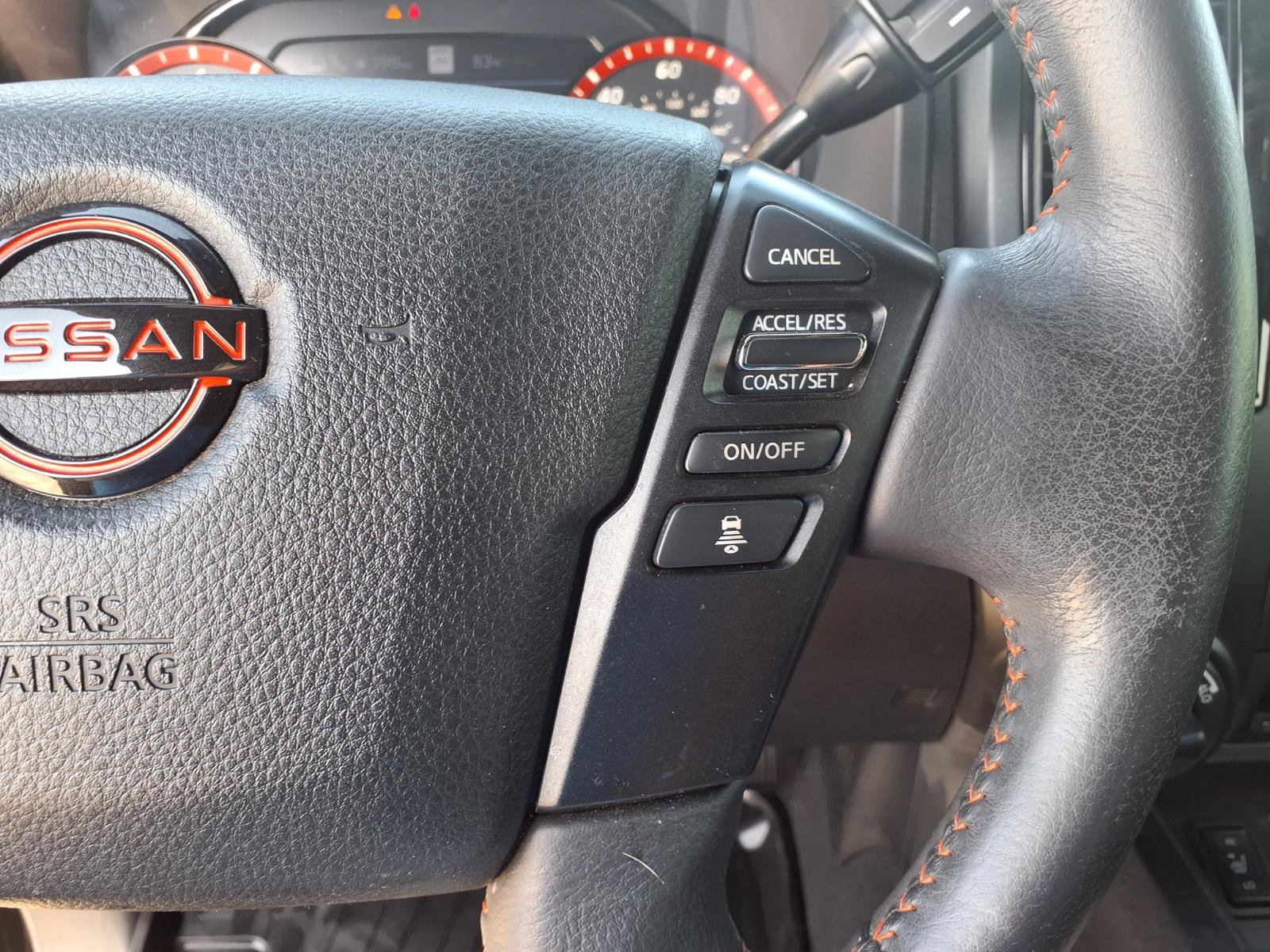 Used 2023 Nissan Titan PRO-4X w/ Pro-4x Convenience Package AWD/4WD image 19