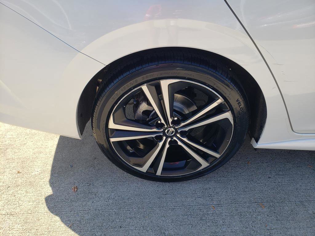 Certified 2021 Nissan Sentra SR w/ Trunk Package image 47