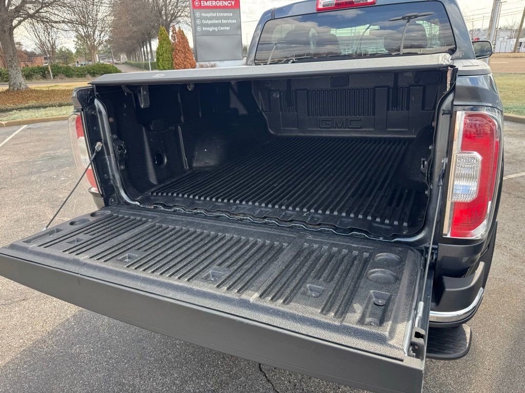 Used 2016 GMC Canyon SLE image 39