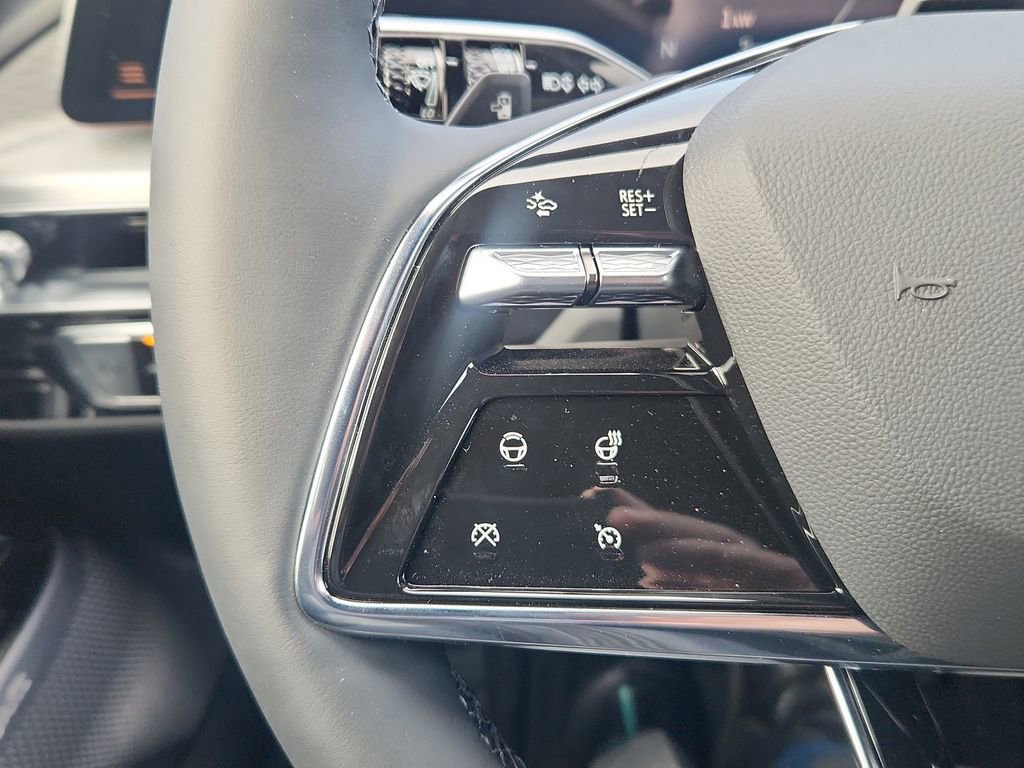 New 2026 Cadillac Lyriq Premium Luxury image 17