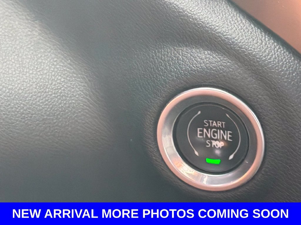Used 2019 Chevrolet Silverado 1500 High Country w/ Technology Package AWD/4WD image 29