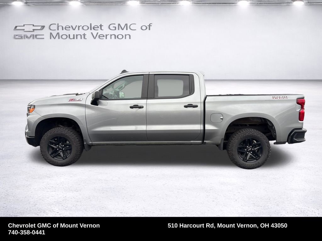 Used 2025 Chevrolet Silverado 1500 Custom Trail Boss AWD/4WD image 2