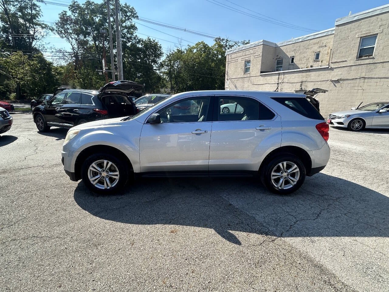 Used 2011 Chevrolet Equinox LS FWD image 4