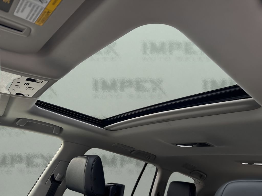 Used 2016 Lexus LX 570 4WD image 11