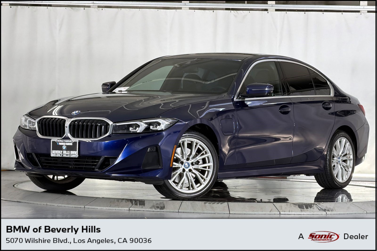 Used 2024 BMW 330e w/ Convenience Package RWD image 1