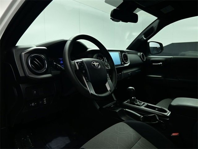 Used 2020 Toyota Tacoma TRD Off-Road image 15