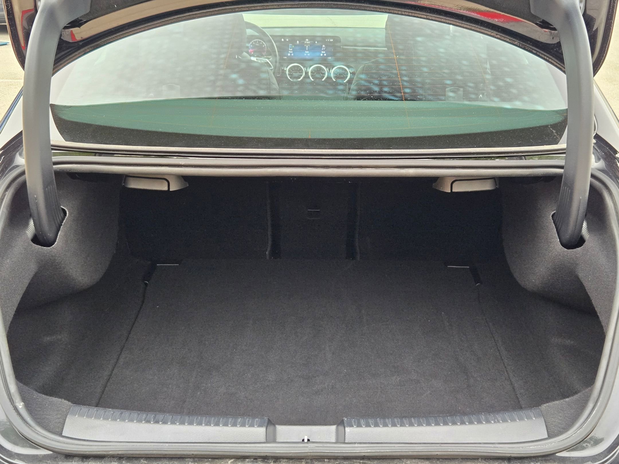 Used 2025 Mercedes-Benz CLA 250 4MATIC image 24