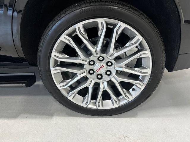 Used 2026 GMC Yukon Denali w/ Denali Reserve Package AWD/4WD image 40