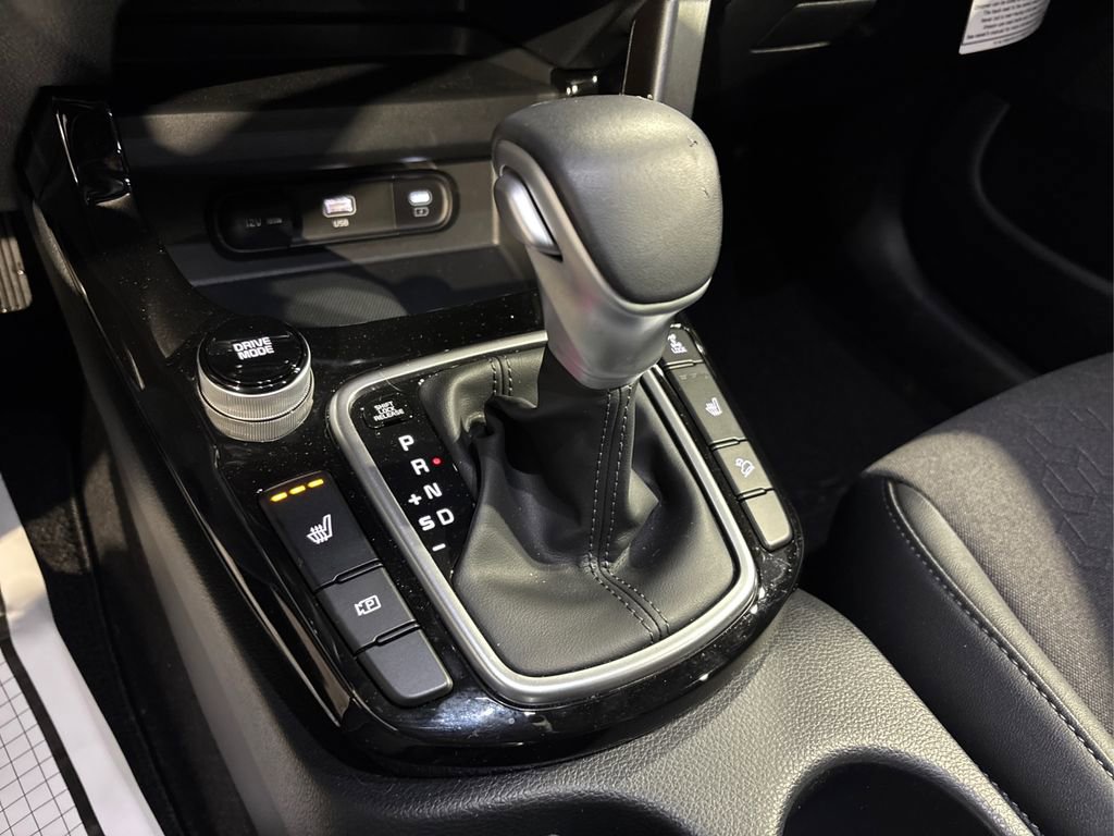 Certified 2025 Kia Seltos S image 31