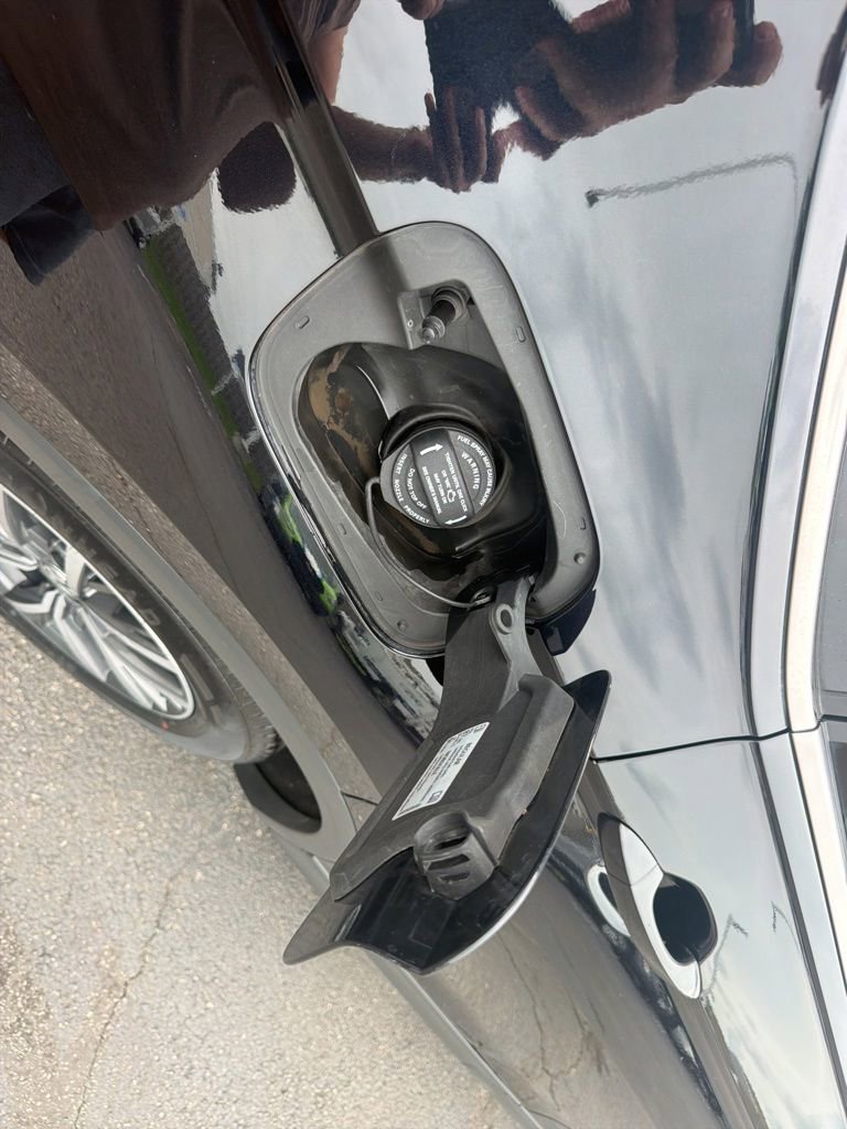 Used 2019 Volkswagen Tiguan SE w/ Panoramic Sunroof Package FWD image 46