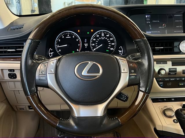 Used 2014 Lexus ES 350 w/ Luxury Package FWD image 37