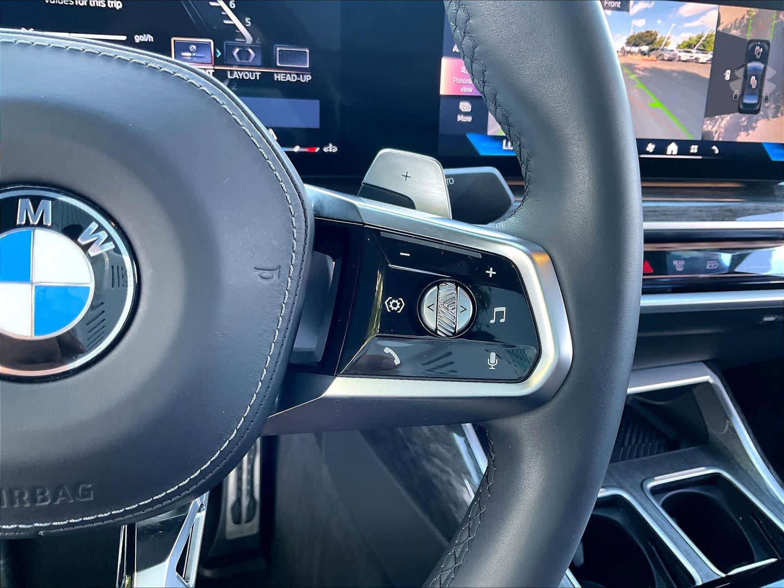 Certified 2023 BMW 740i RWD image 21