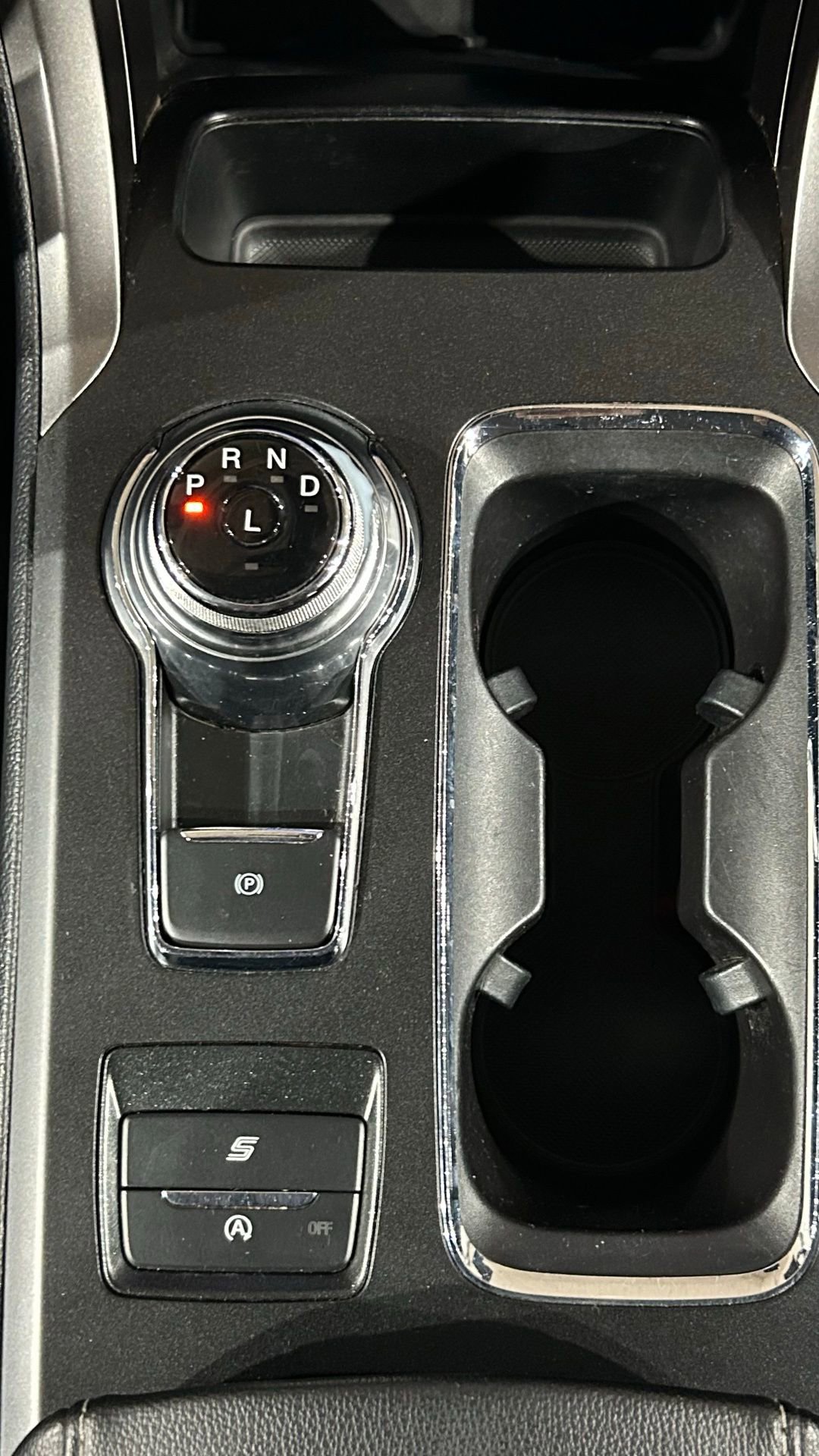 Used 2020 Ford Fusion SE FWD image 67
