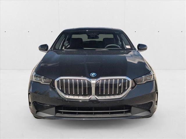 Used 2025 BMW i5 xDrive40 w/ Premium Package image 6