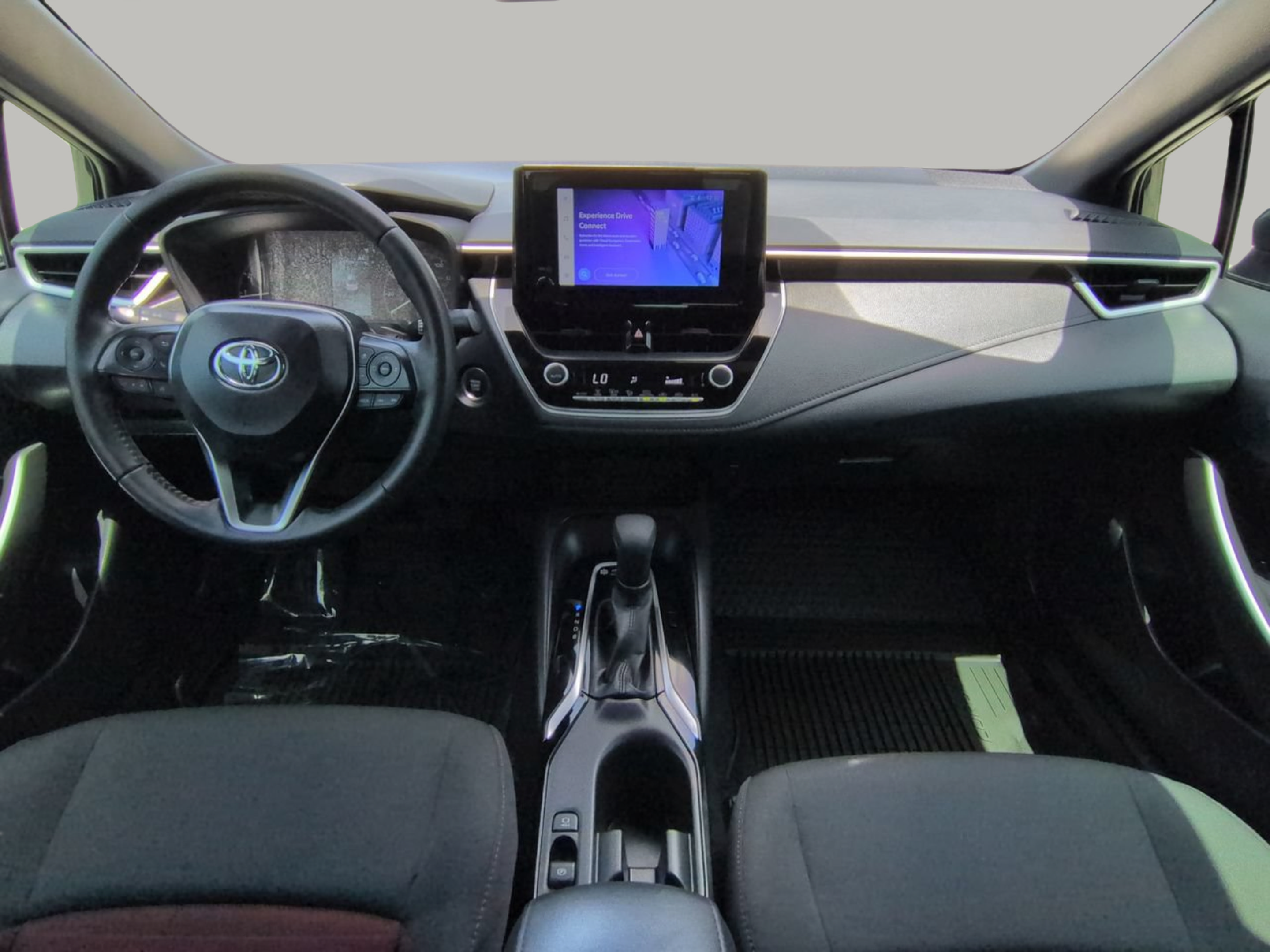 Used 2025 Toyota Corolla SE FWD image 4