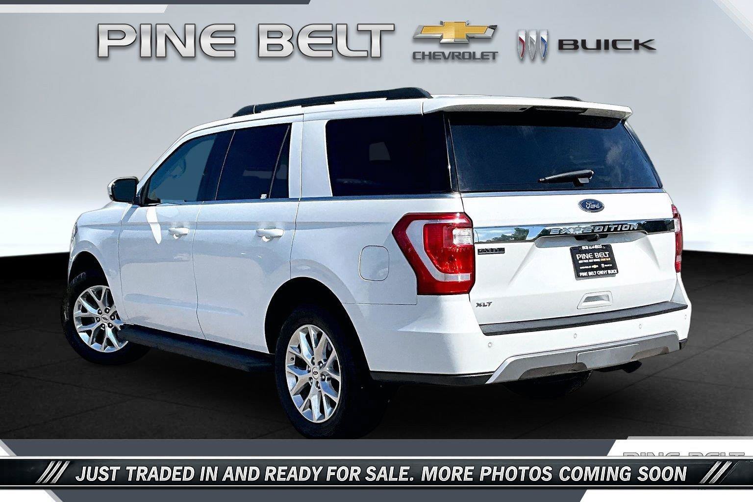 Used 2020 Ford Expedition XLT w/ Equipment Group 201A RWD image 2