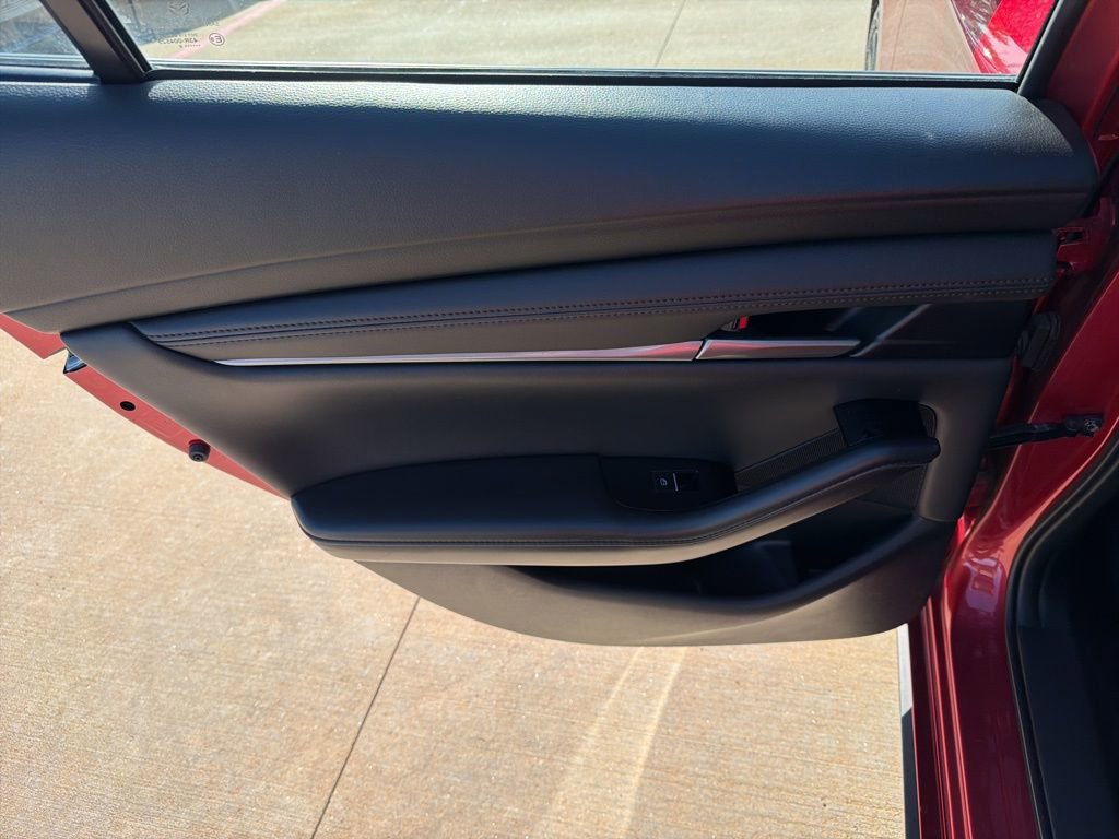 Used 2024 MAZDA MAZDA3 s FWD image 15