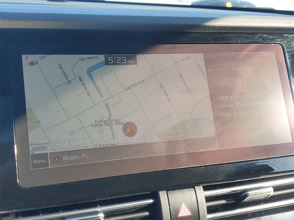 Used 2022 Kia Niro EX Premium image 26