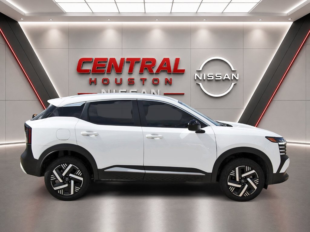 Used 2026 Nissan Kicks SV w/ SV Premium Package FWD image 6