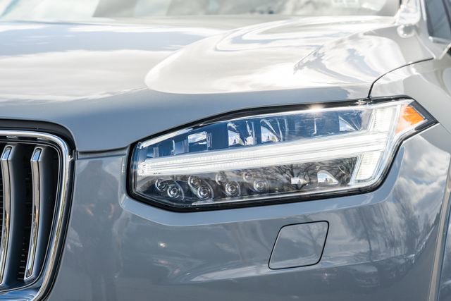 Used 2024 Volvo XC90 T8 Plus w/ Protection Package Premier image 13