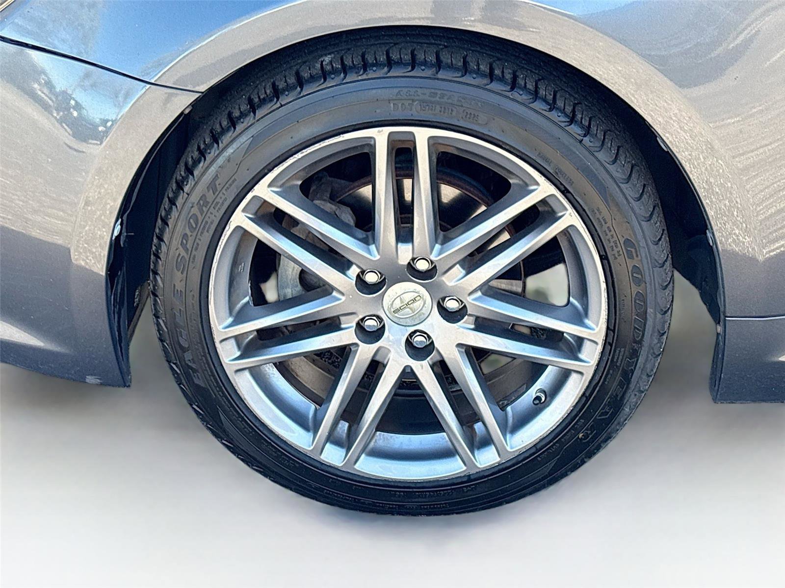 Used 2013 Scion tC image 32