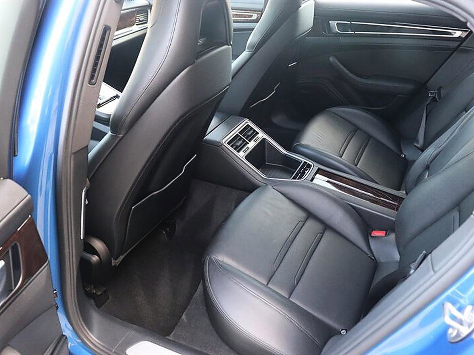 Used 2017 Porsche Panamera 4 image 71