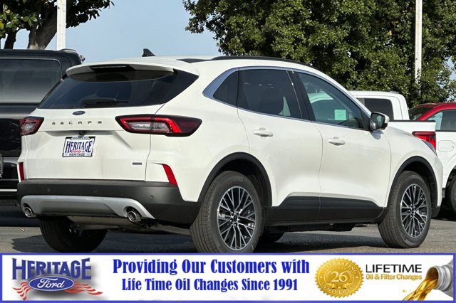 New 2025 Ford Escape SE w/ PHEV Premium Package image 4
