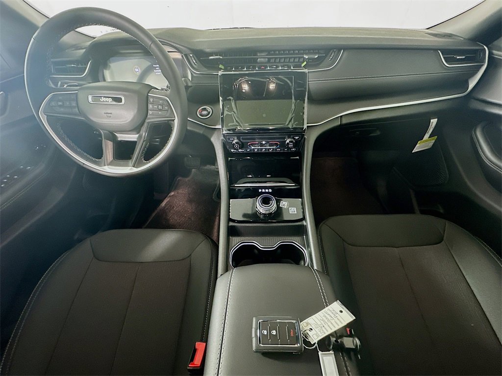 New 2025 Jeep Grand Cherokee Laredo X image 9