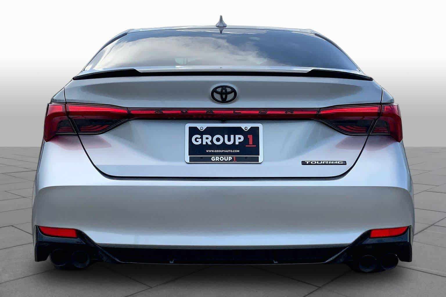 Used 2021 Toyota Avalon Touring FWD image 5