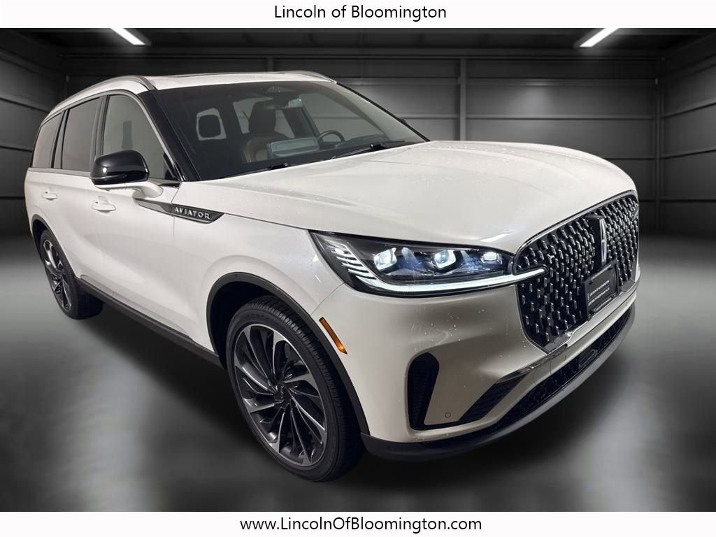 Certified 2025 Lincoln Aviator Reserve w/ Illumination Package image 10