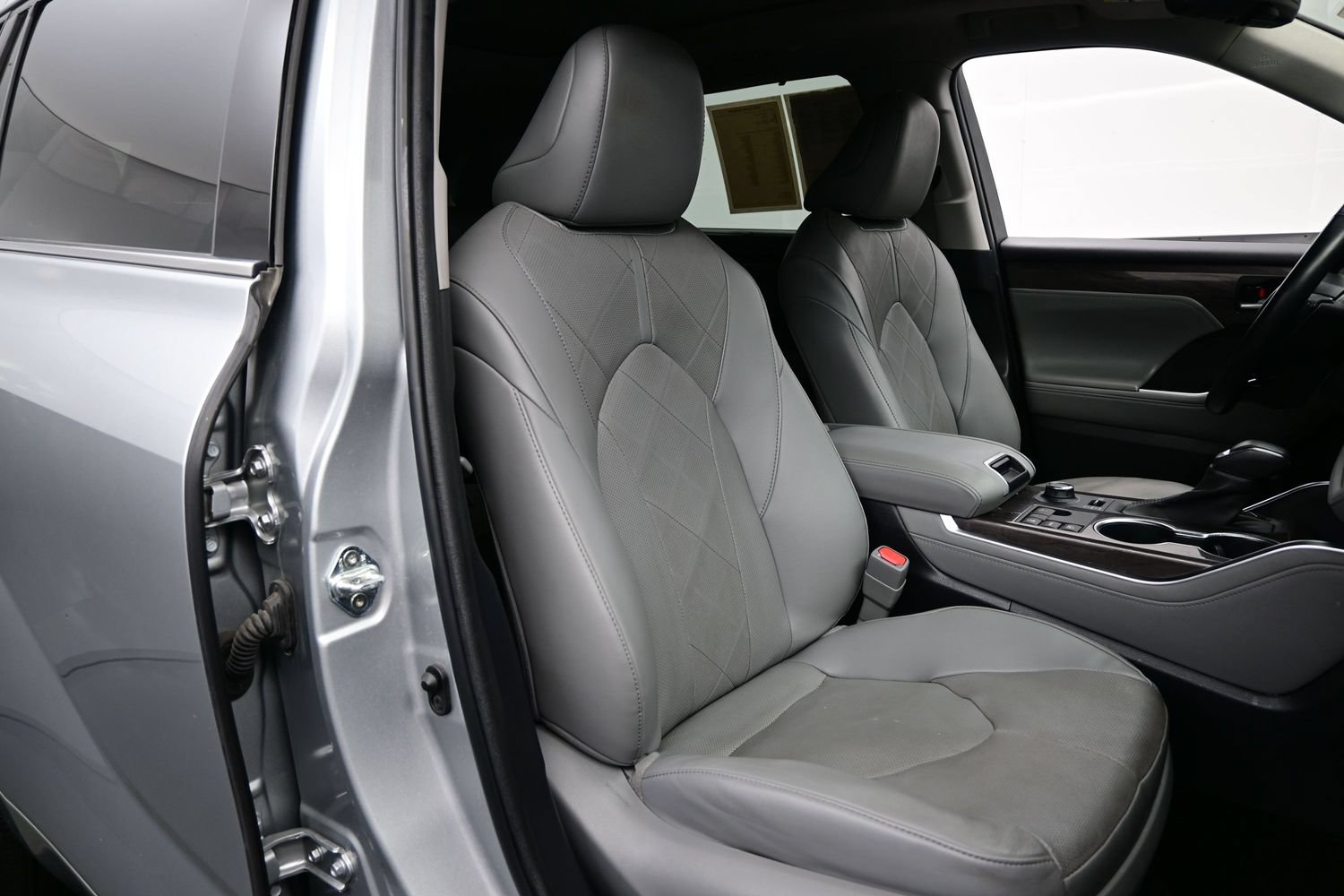 Used 2023 Toyota Highlander Platinum AWD/4WD image 14